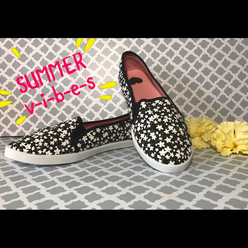 Floral flats
